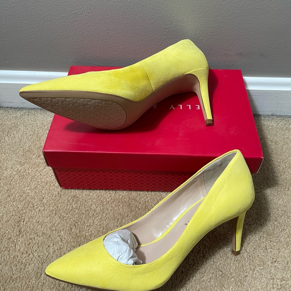 Kelly & Katie Misha Vibrant Yellow Heels 8.5 - Picture 3 of 4